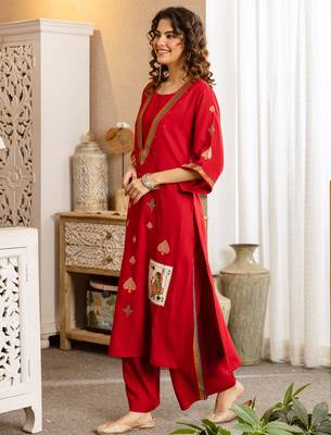 Pink embroidered viscose rayon kurta trouser set 3
