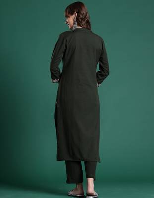 Green embroidered pure cotton kurta trouser set 2