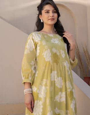 Green printed pure cotton kurta trouser set 1