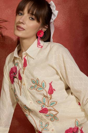 Off white embroidered pure cotton kurta trouser set