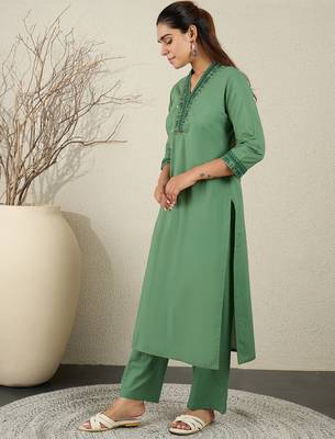 Green embroidered pure cotton kurta trouser set 3