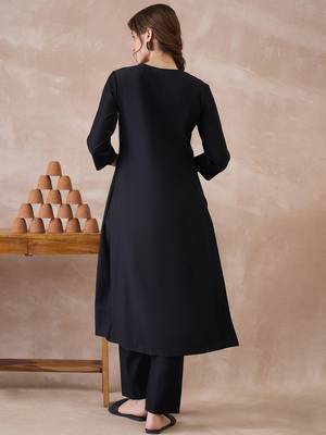 Black printed liva kurta trouser set 2