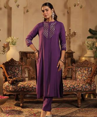 Purple embroidered silk kurta trouser set 4