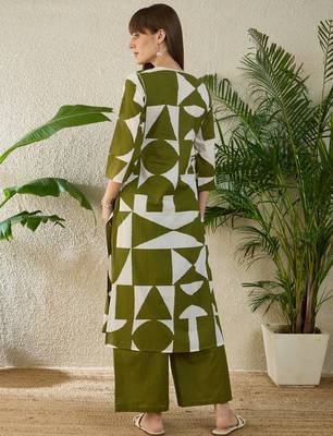 Green printed pure cotton kurta trouser set 2