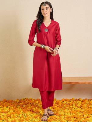 Maroon printed liva kurta trouser set 1