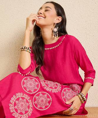 Pink embroidered silk kurta trouser set 1