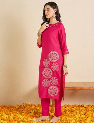 Pink embroidered silk kurta trouser set 3