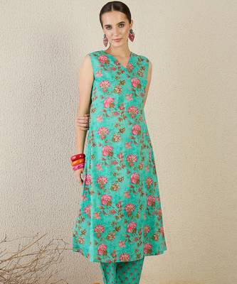 Green printed pure cotton kurta trouser set 1
