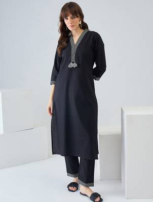 Black embroidered pure cotton kurta trouser set 4