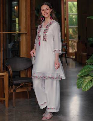 White embroidered silk kurta trouser set 2