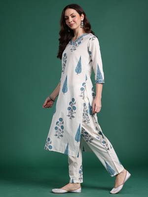 White printed pure cotton kurta trouser set 3