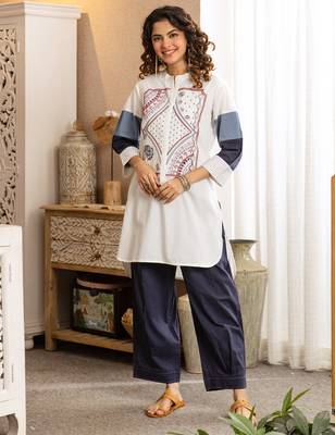 Off white printed pure cotton kurta trouser set 4