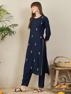 Navy blue embroidered silk kurta trouser set 3