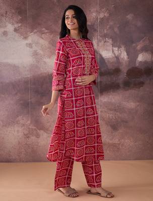 Pink embroidered pure cotton kurta trouser set 4