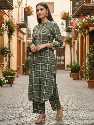 Green printed pure cotton kurta trouser set 3