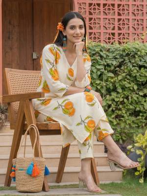Off white printed pure cotton kurta trouser set 4