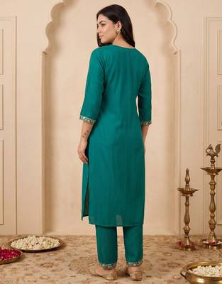 Green embroidered pure cotton kurta trouser set 3