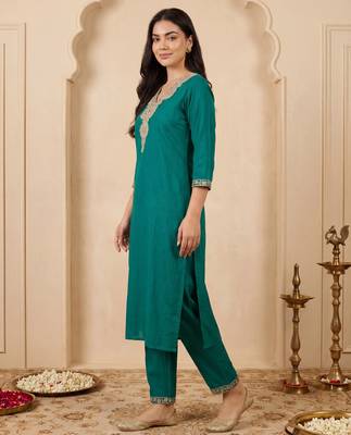 Green embroidered pure cotton kurta trouser set 4