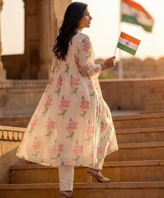 Off white printed pure cotton kurta trouser set 3