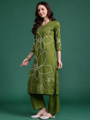 Green embroidered viscose rayon kurta trouser set 3