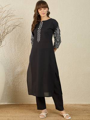 Black embroidered pure cotton kurta trouser set 4