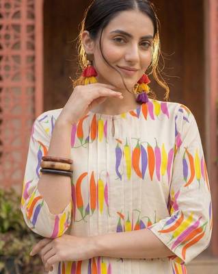 Off white printed pure cotton kurta trouser set 4