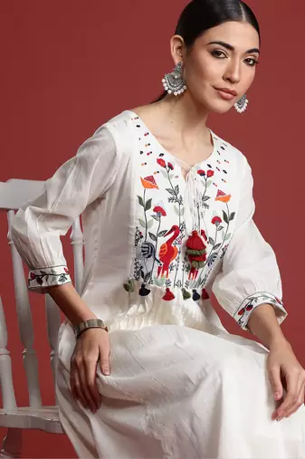 Off white embroidered pure cotton kurta trouser set