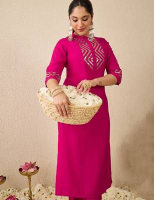 Pink embroidered silk kurta trouser set 1