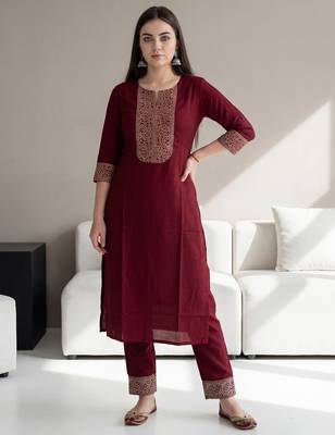 Red embroidered viscose rayon kurta trouser set 4