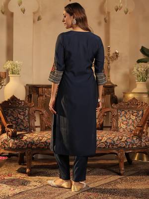 Navy blue embroidered silk kurta trouser set 2