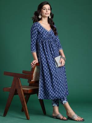 Blue printed pure cotton kurta trouser set 4