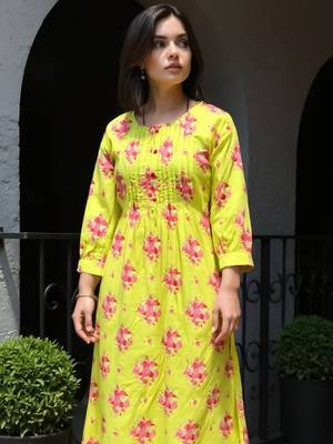 Green printed pure cotton kurta trouser set 1