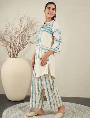 Off white embroidered pure cotton kurta trouser set 3