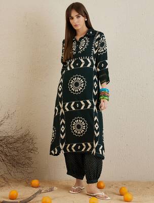 Green embroidered viscose rayon kurta trouser set 4