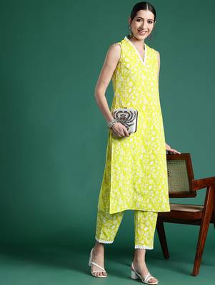 Green printed pure cotton kurta trouser set 1