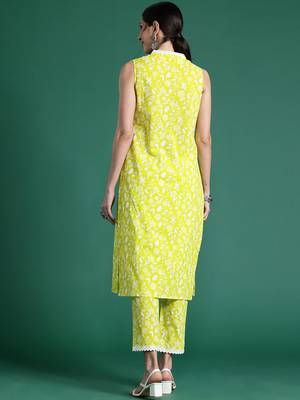 Green printed pure cotton kurta trouser set 2