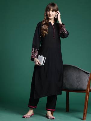 Black embroidered pure cotton kurta trouser set 4