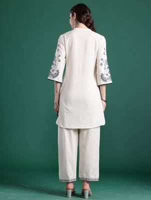Off white embroidered pure cotton kurta trouser set 2