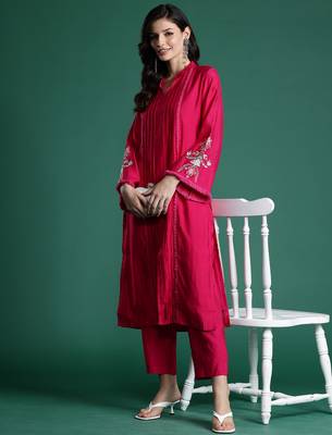 Pink embroidered silk kurta trouser set 4