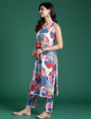 White printed pure cotton kurta trouser set 3