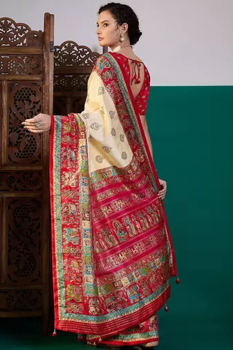 Cream ethnic digital printed festive wear printing saree with matching blouse