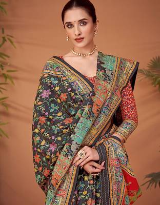 Black ethnic motifs printed saree 4