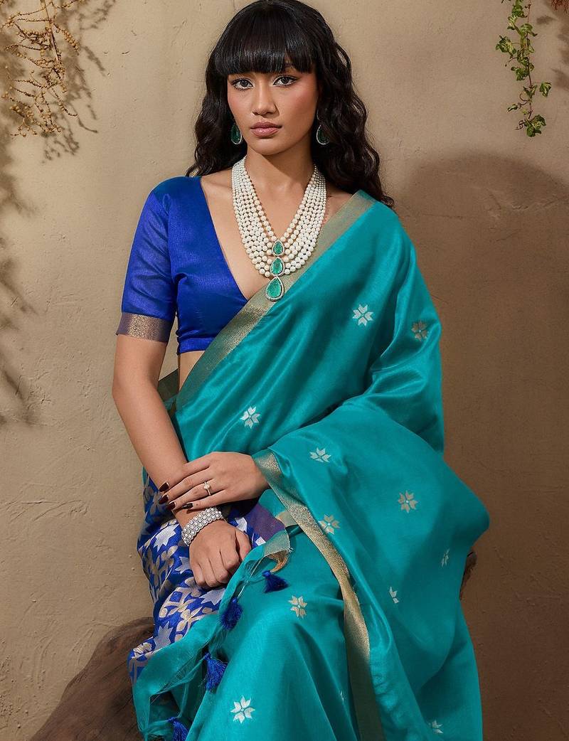 Blue ethnic motifs woven design saree with unstitched blouse