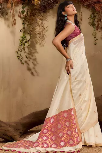 Off white ethnic motifs woven design saree with unstitched blouse
