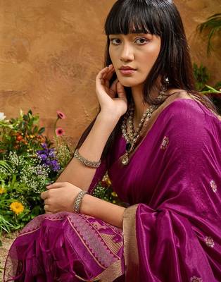 Magenta ethnic motifs woven design saree with unstitched blouse 2
