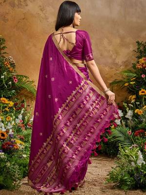 Magenta ethnic motifs woven design saree with unstitched blouse 3