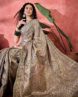 Grey geometric print  woven design zari border saree with unstitched blouse 1