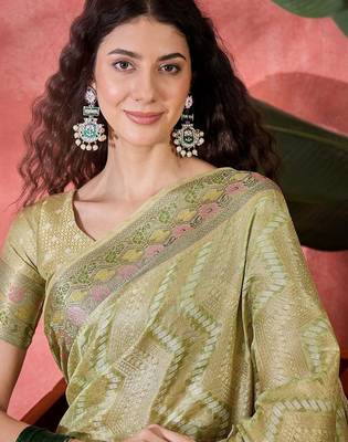 Green ethnic motifs woven design zari detail saree with unstitched blouse 5