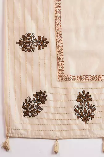 Cream floral printed with embroidered border saree with unstitched blouse