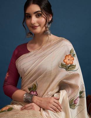 Cream printed party wear saree with unstitched blouse 5